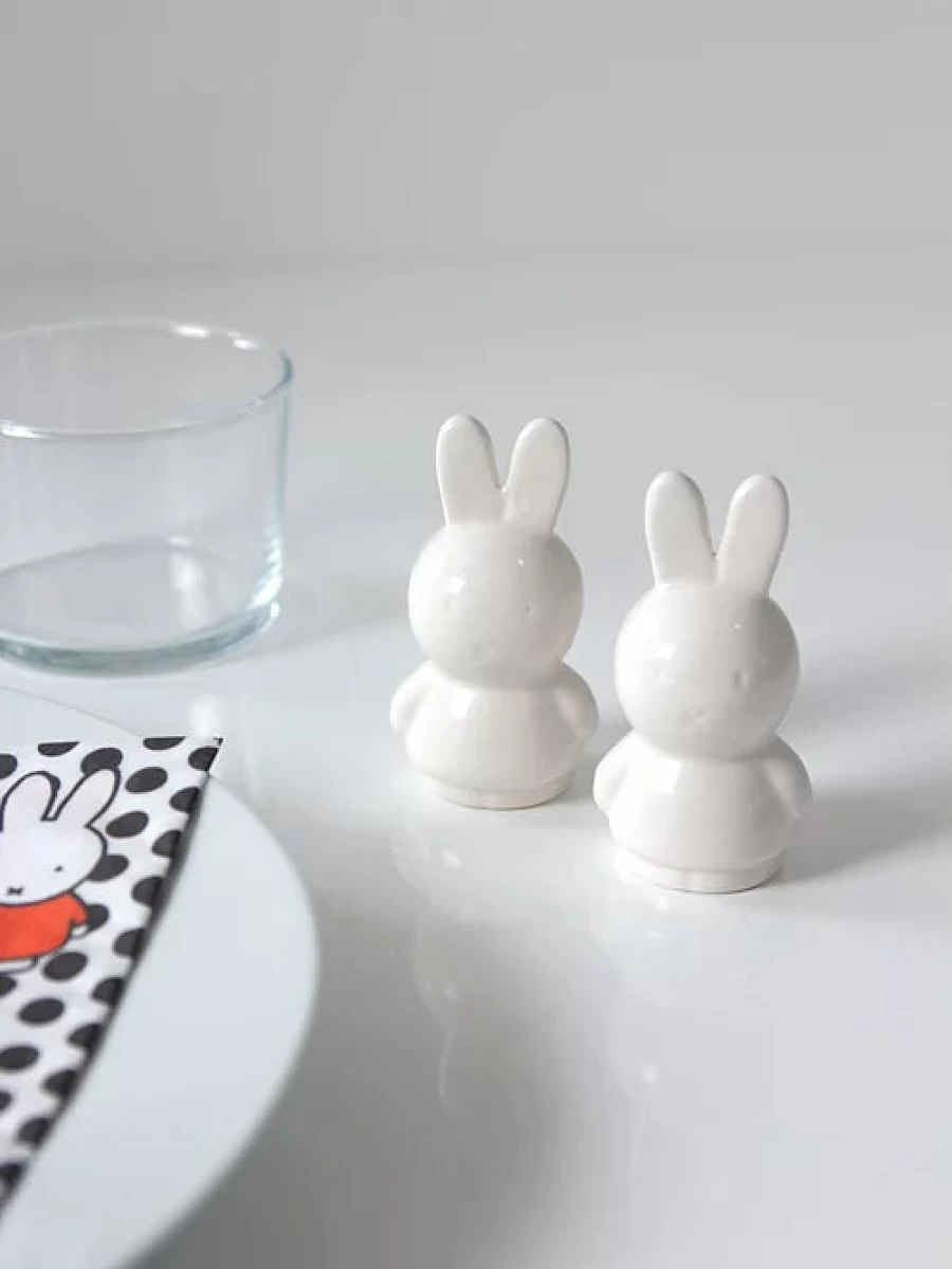 MIFFY Salt and Pepper Shakers Set - Cute Bunny Design Kitchen Condiment Dispenser